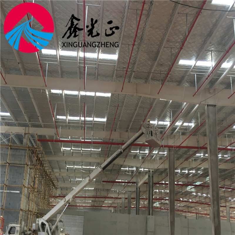 Estruturas Modulares de Aço Acessíveis para Uso Educacional e Comercial