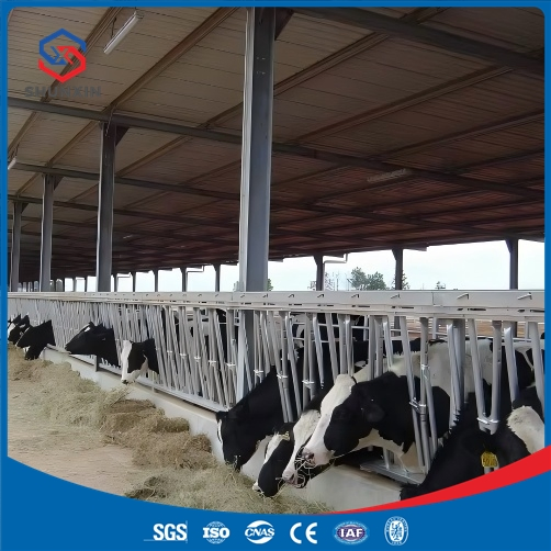 Edifícios Modulares Sustentáveis para Aves e Gado