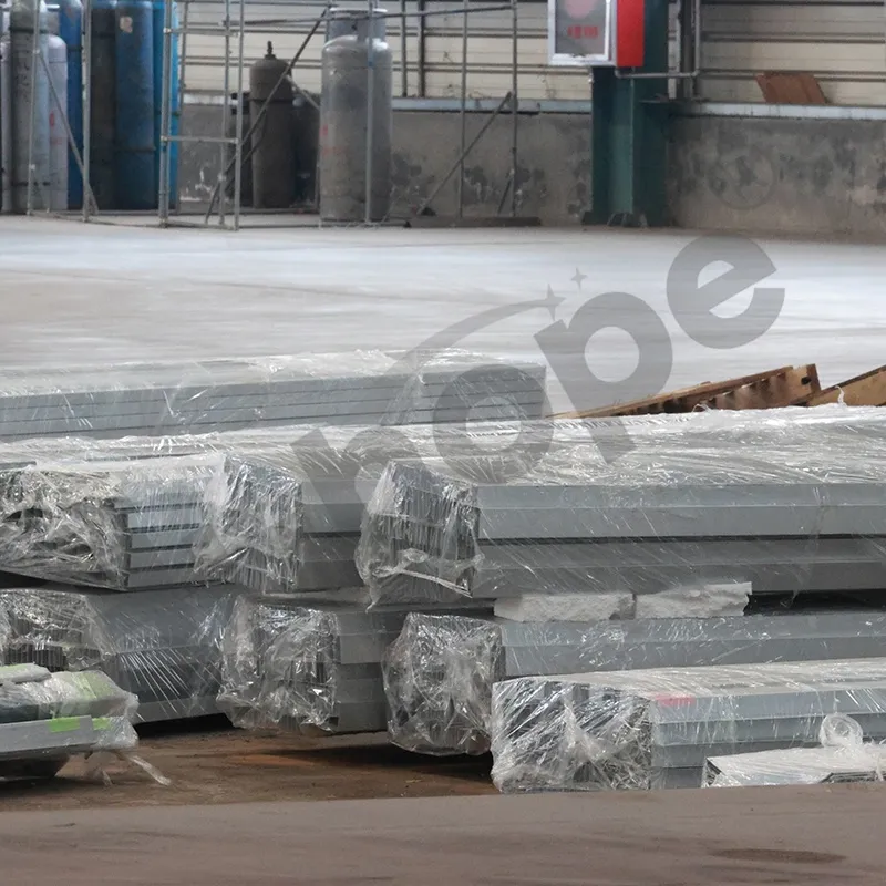 Construção de Galpão de Frango de Alta Resistência Soluções Modulares Personalizadas Crescimento Rápido Sensores Inteligentes Baixa Mortalidade