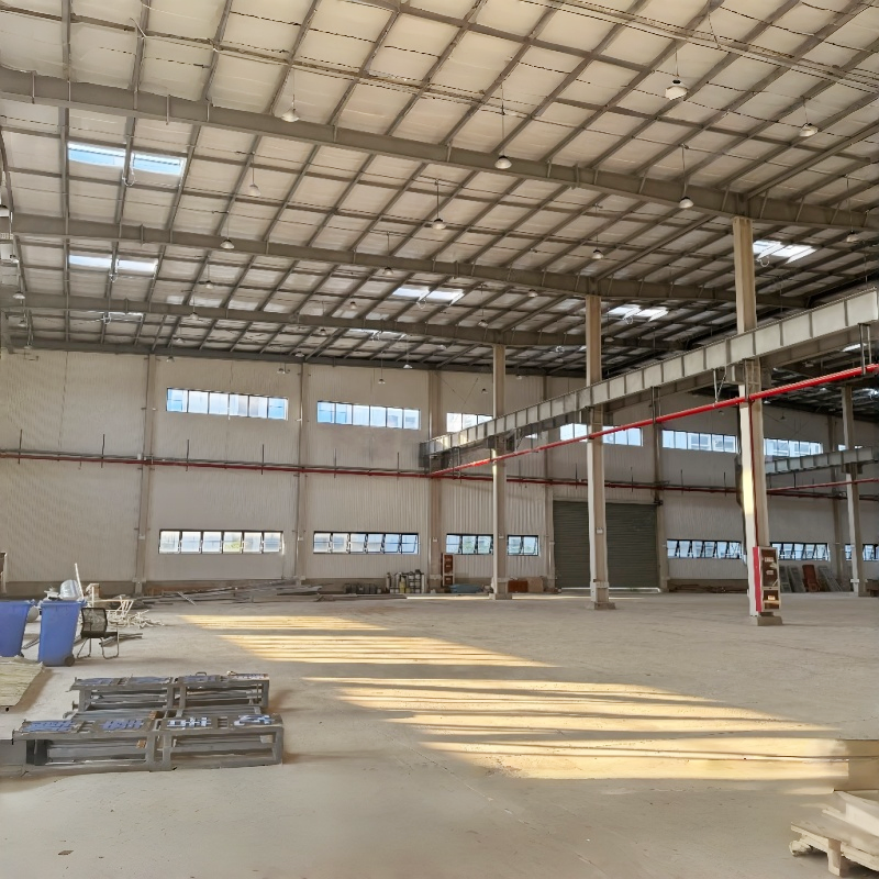 Estrutura de Aço Leve para Fábrica, Edifício Modular Pré-fabricado, Instalação Rápida, Custo Eficiente para Armazenagem Industrial