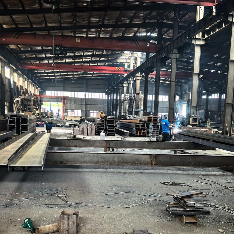 Fabricante Chinês Armazém Prefabricado Leve com Certificações ISO CE Revestimento Anticorrosivo Material de Construção Estrutura Modular Estrutura de Aço