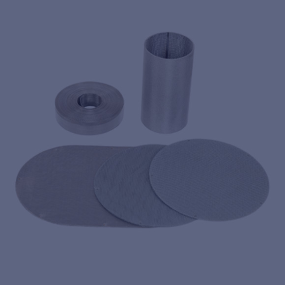 Filtration accuracy customisation for melt filter elements