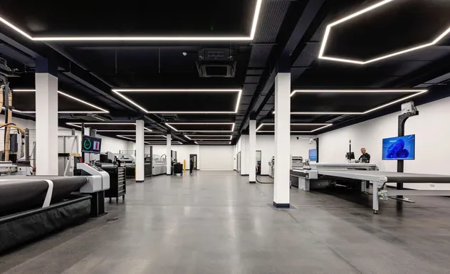 Acabamento em Madeira Arquitetônica Perfil de Alumínio Iluminação Linear LED Branco Ajustável RGBW Dali Casambi