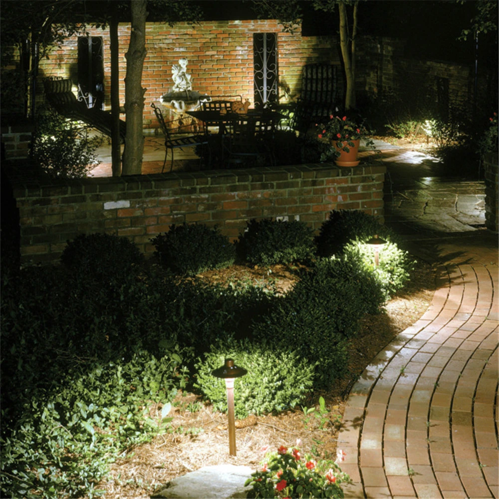 Lt2411 Luzes de Caminho Pequenas em Bronze Antigo com Construção em Latão Fundido de Baixa Tensão para Iluminação de Jardins Externos