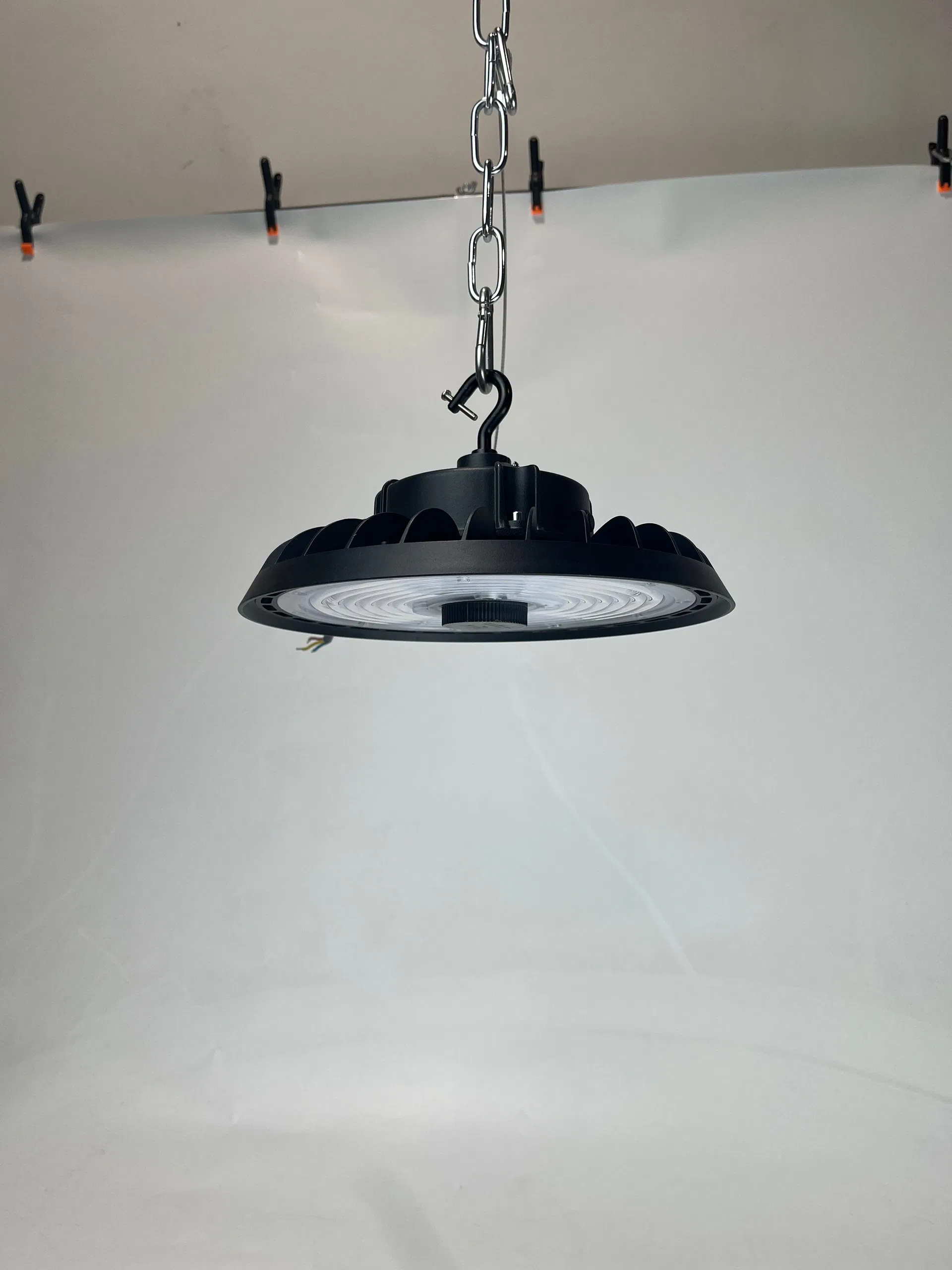 200W Luz de Teto LED com Sensor de Movimento para UFO, Fixture Resistente às Intempéries, Iluminação Eficiente para Armazém, Oficina, Sótão