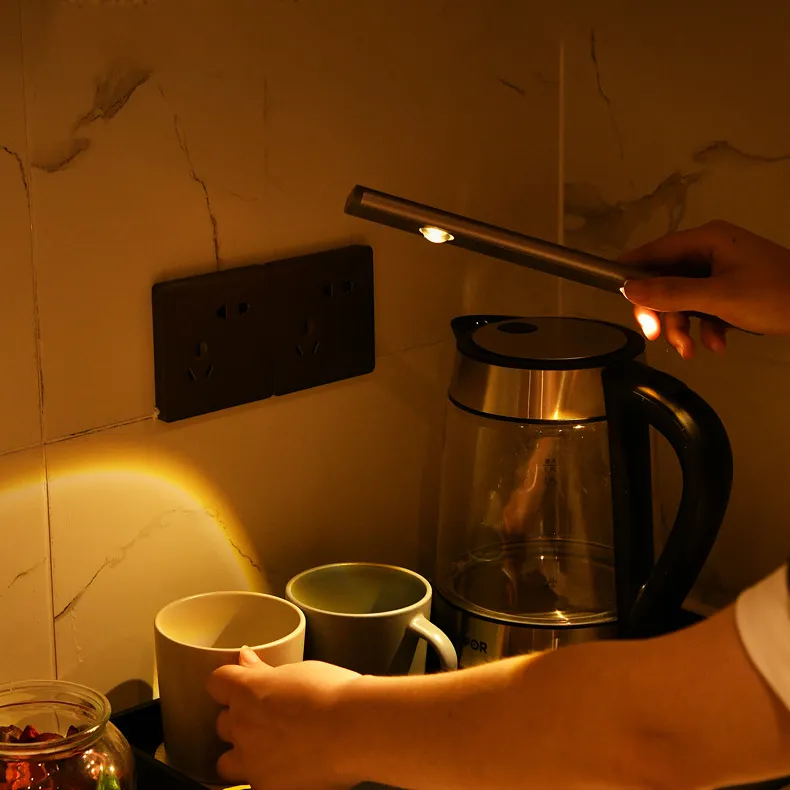 Iluminação de Armário de Montanha LED Decorativa de Alta Qualidade para Interior com Sensor de Movimento por Toque PIR, Lâmpada Sem Fio para Luz de Parede de Armário Interno