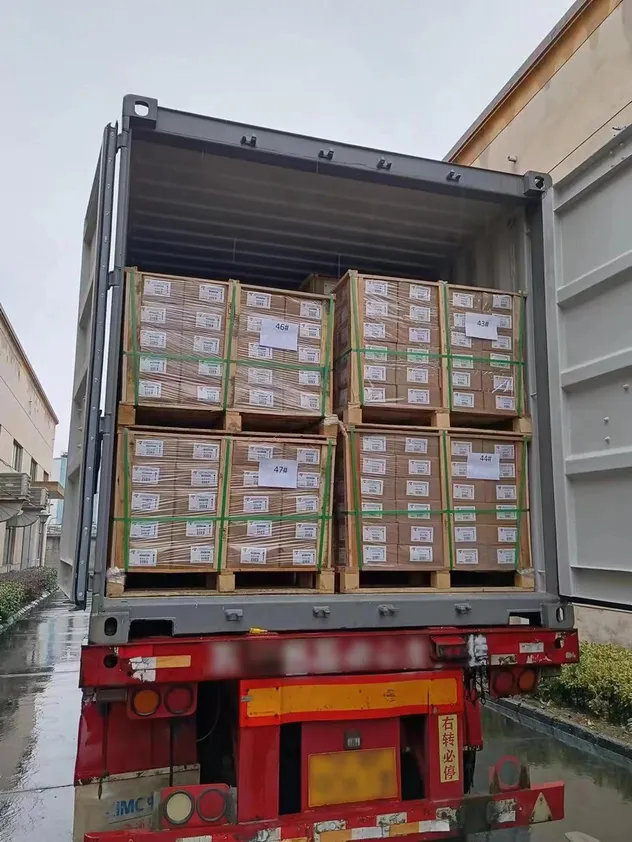 Embalagem e envio de fita de luz solar