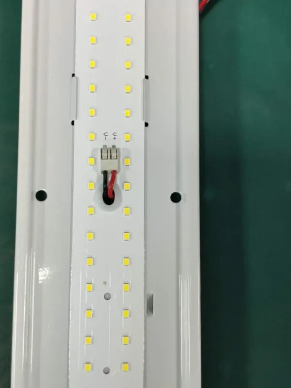 Fixture de Iluminação Linear de Alta Qualidade IP66 À Prova d'Água 8FT Luz LED Triproof