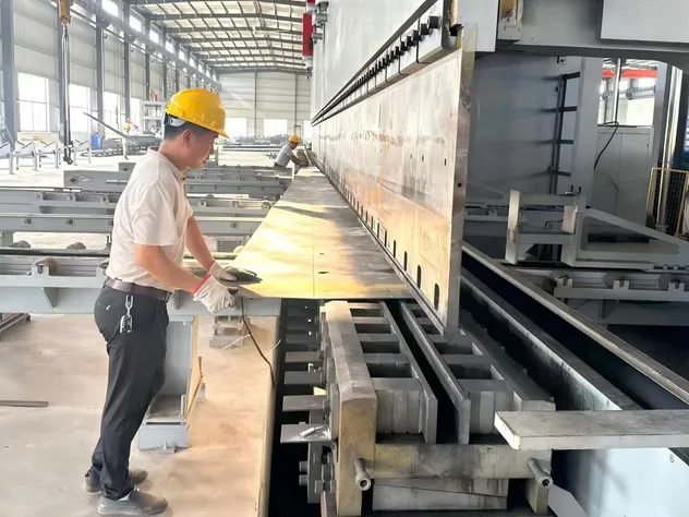 Máquina de flexão da haste