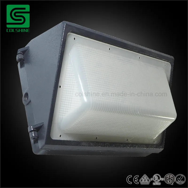 Iluminação Externa IP65 Luz de Parede LED com Sensor de Movimento