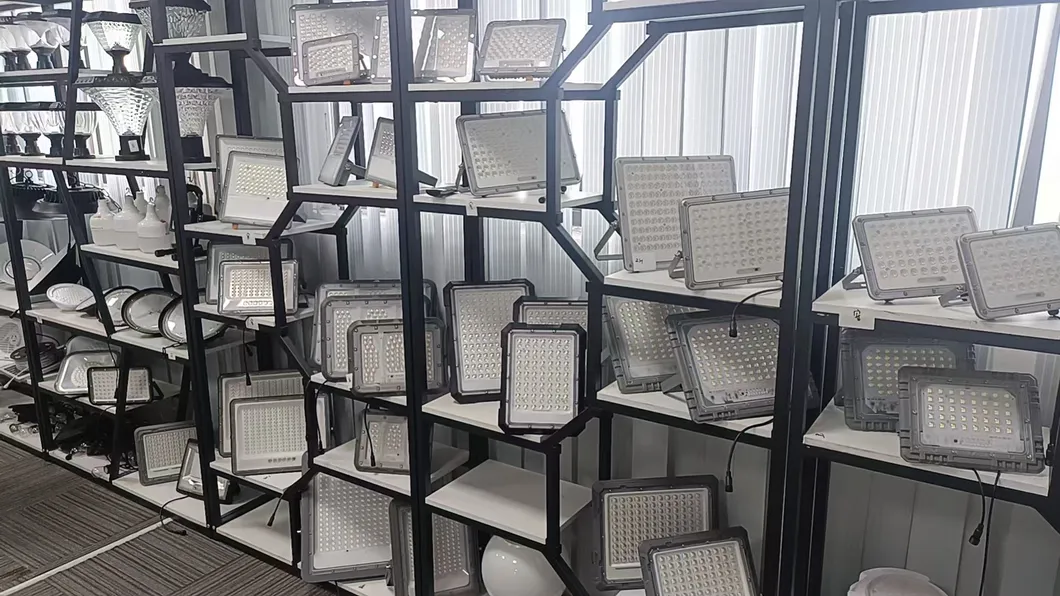 Modelos de Holofotes e Acessórios