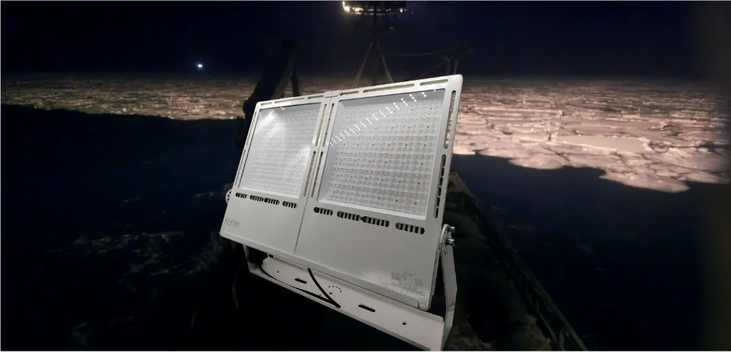 Iluminação à Prova de Explosão 200W 400W, LED, 220V, Óptica Média, Iluminação de Holofote Marinho
