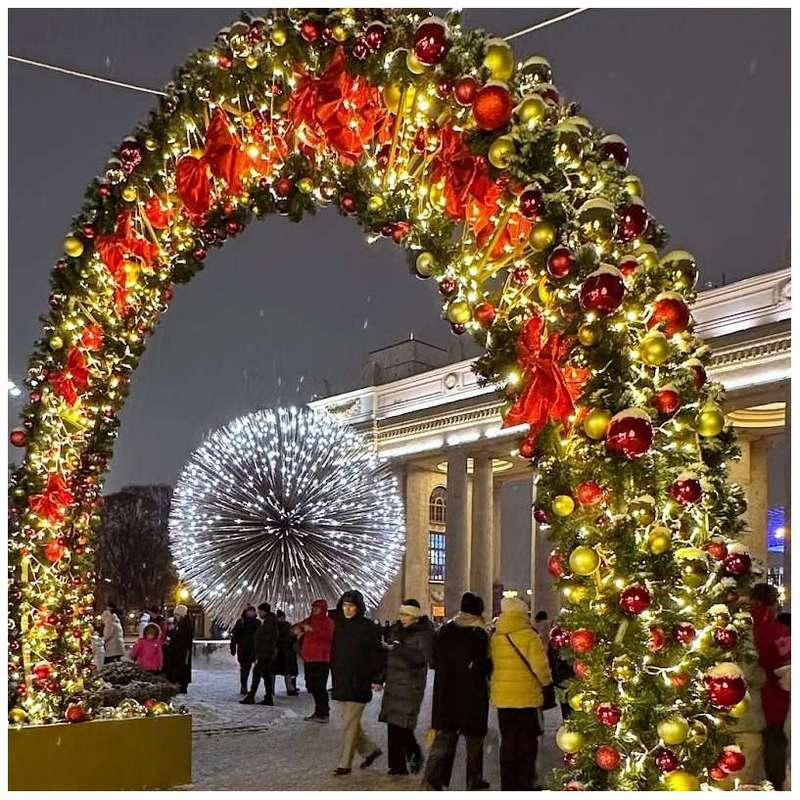 Iluminação Anpu Bauble Dourado LED para Exterior Túnel