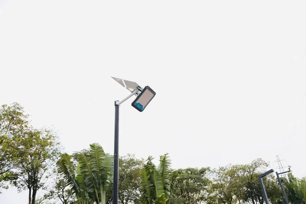 Iluminação Solar para Inundação 200W-2000W Luz Projetora LED Solar Tudo-em-Um IP65 Iluminação Externa à Prova d'Água