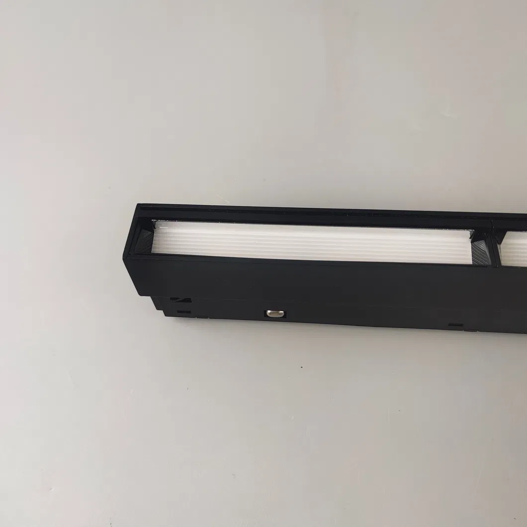 Luz de trilho magnético linear ajustável de cor inteligente LED para uso comercial