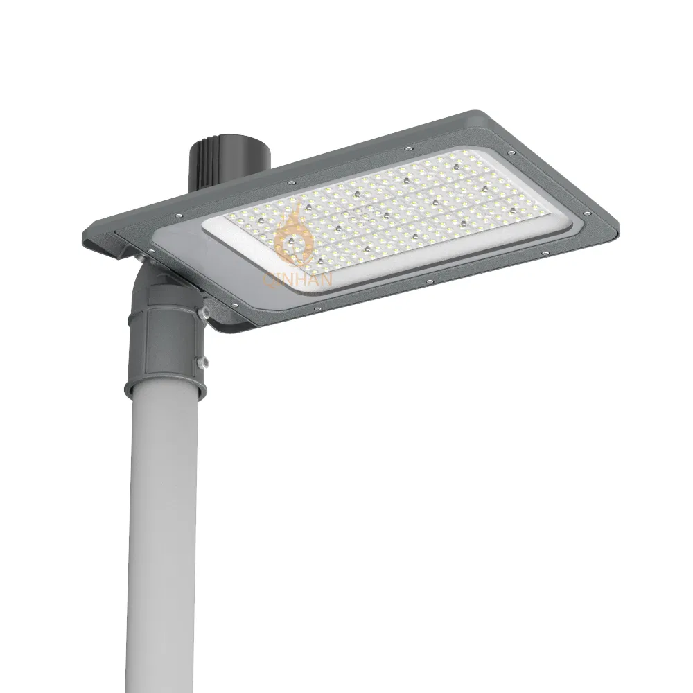 Iluminação LED de Rua Urbana em Área Pública com Sensor de Movimento 150W