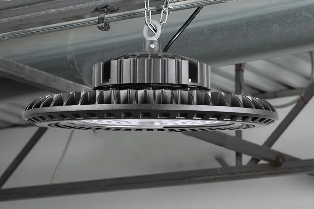 Luz de compartimento elevado LED UFO YAHB-05