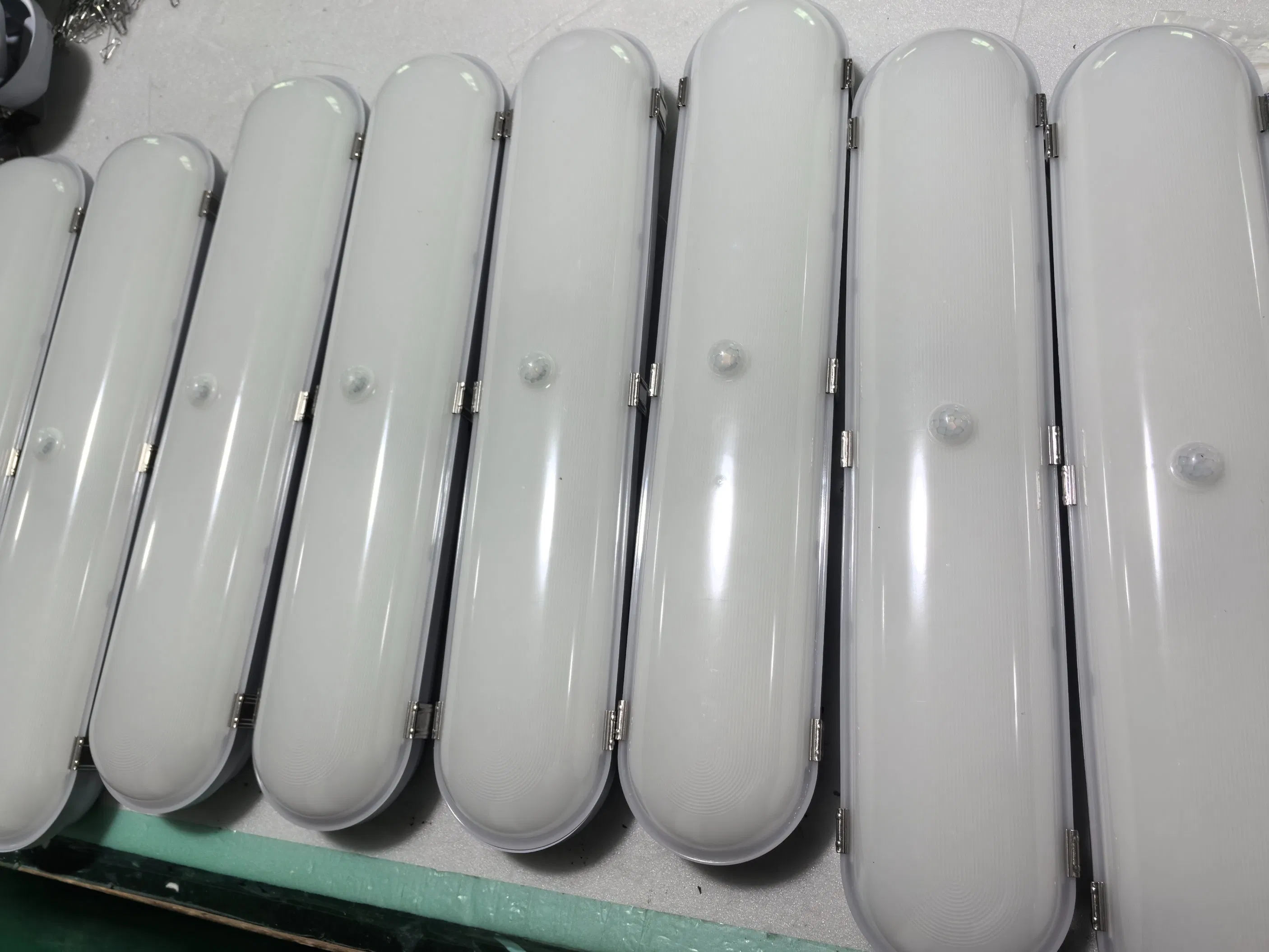 Fixture de Iluminação Linear de Alta Qualidade IP66 À Prova d'Água 8FT Luz LED Triproof