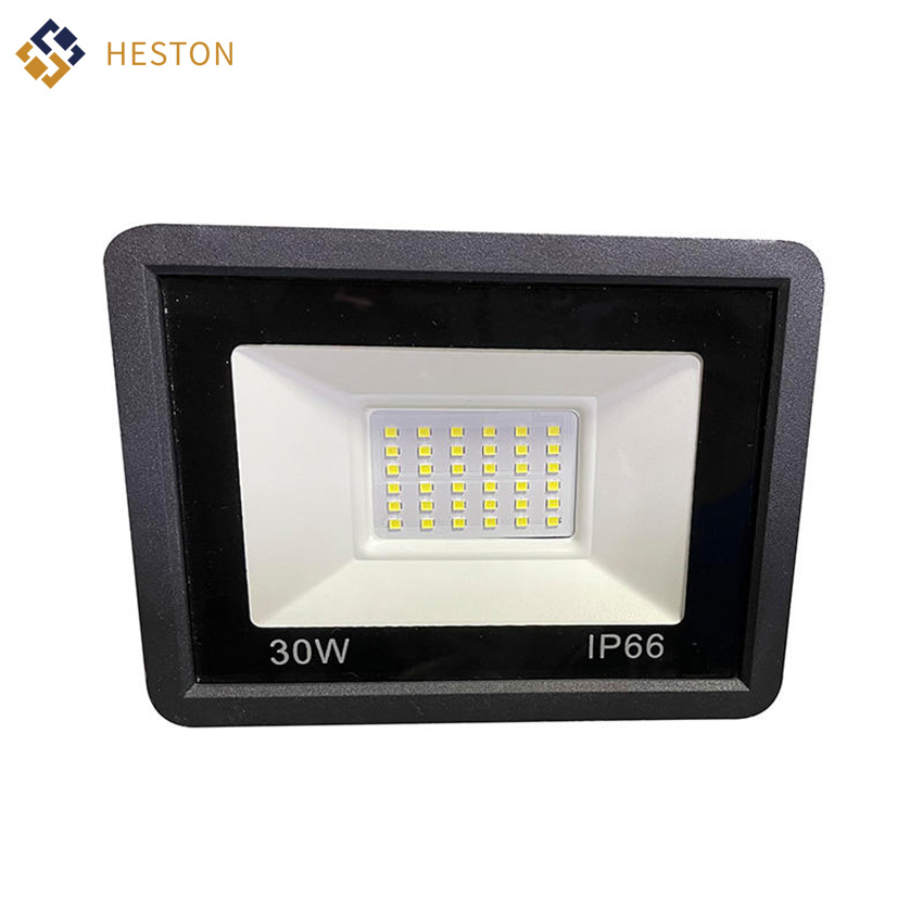 Luz de Inundação LED 30W 3000K IP66 Iluminação Projetora LED para Exterior Luz de Segurança