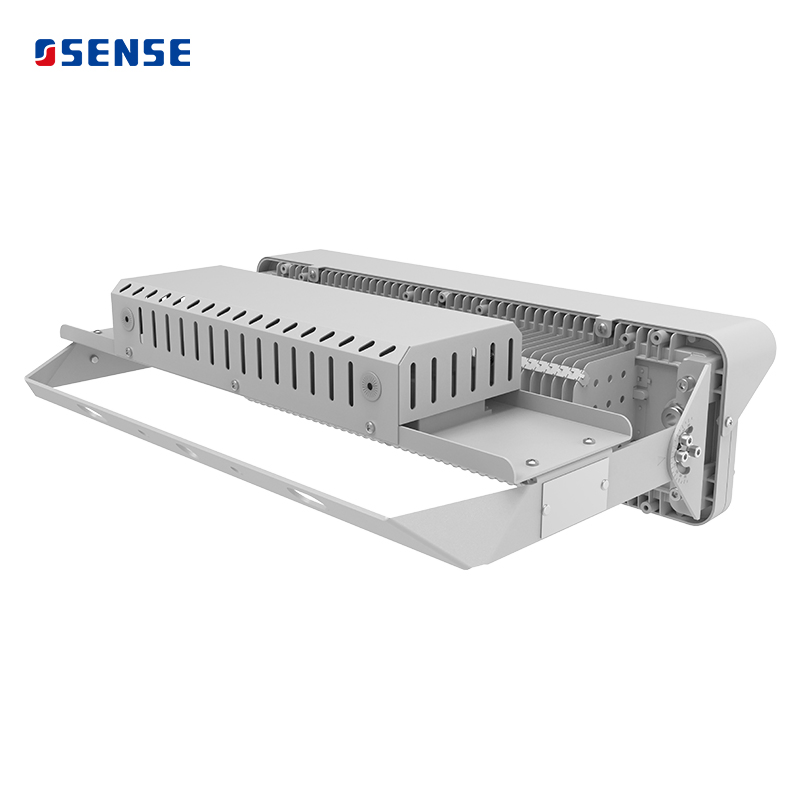 Iluminação Industrial Externa IP66 Luz de Túnel LED à Prova d'Água Luz Projetora de Alta Qualidade