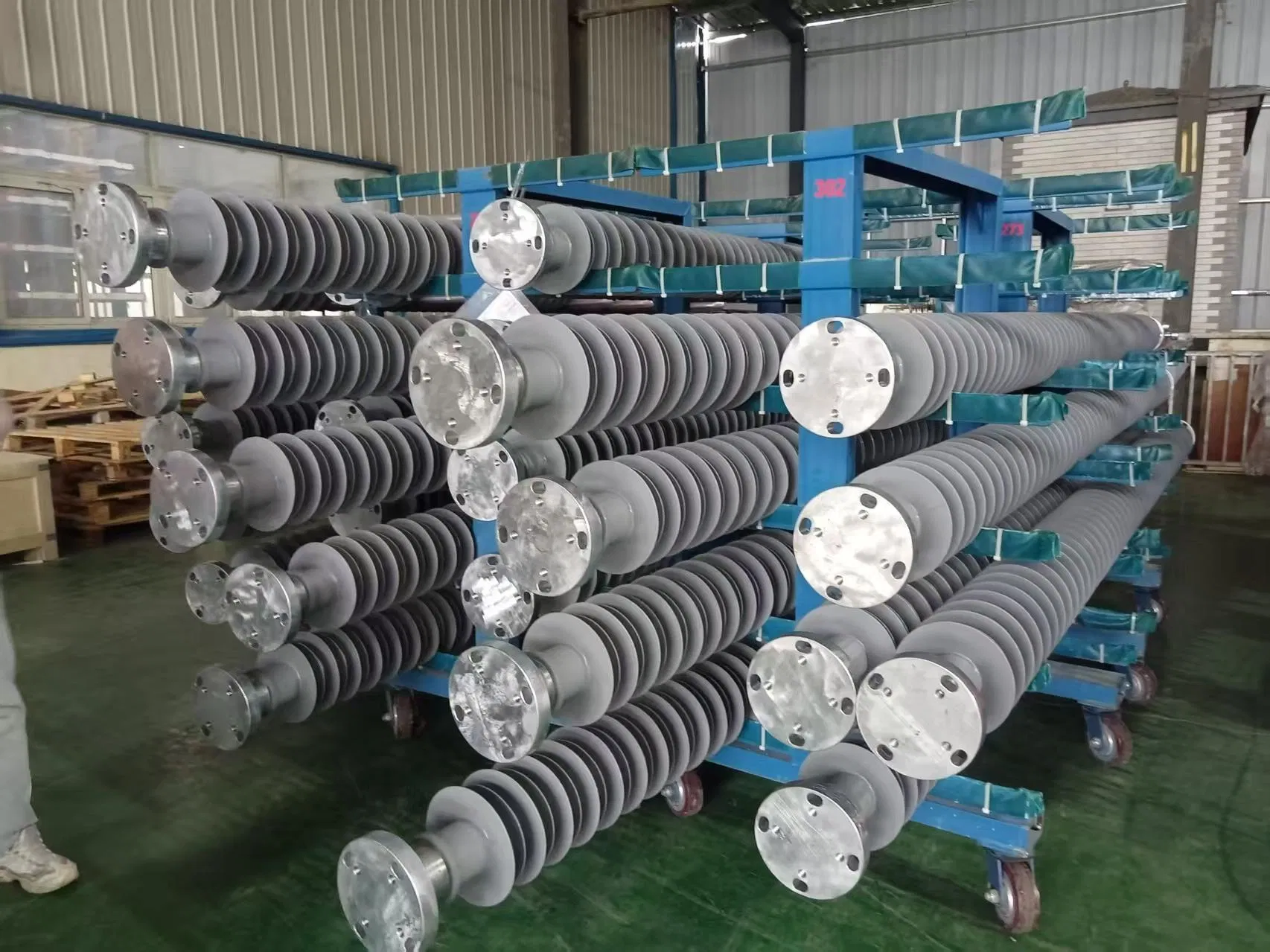400kv عوازل محطة الكهرباء من مطاط السيليكون البوليمري لنقل الطاقة