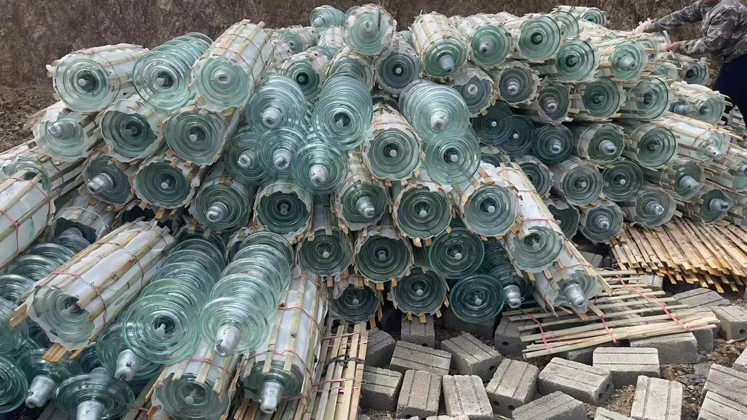 U40b U70b 175mm/255mm عازل زجاجي معيار IEC لعازل خطوط الطاقة