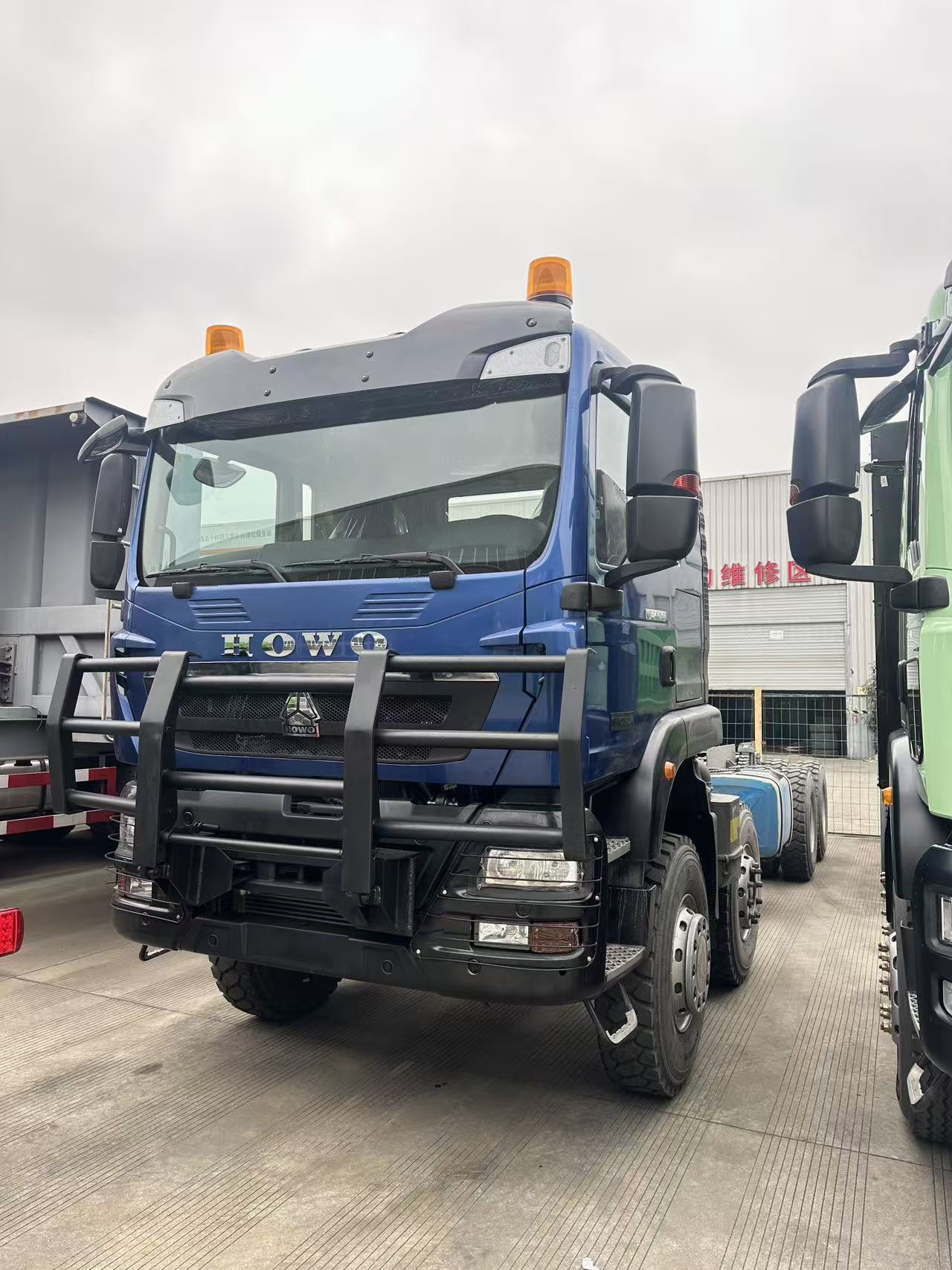 80 percent export dump trucks adopting HOWO TX 8x4 chassis