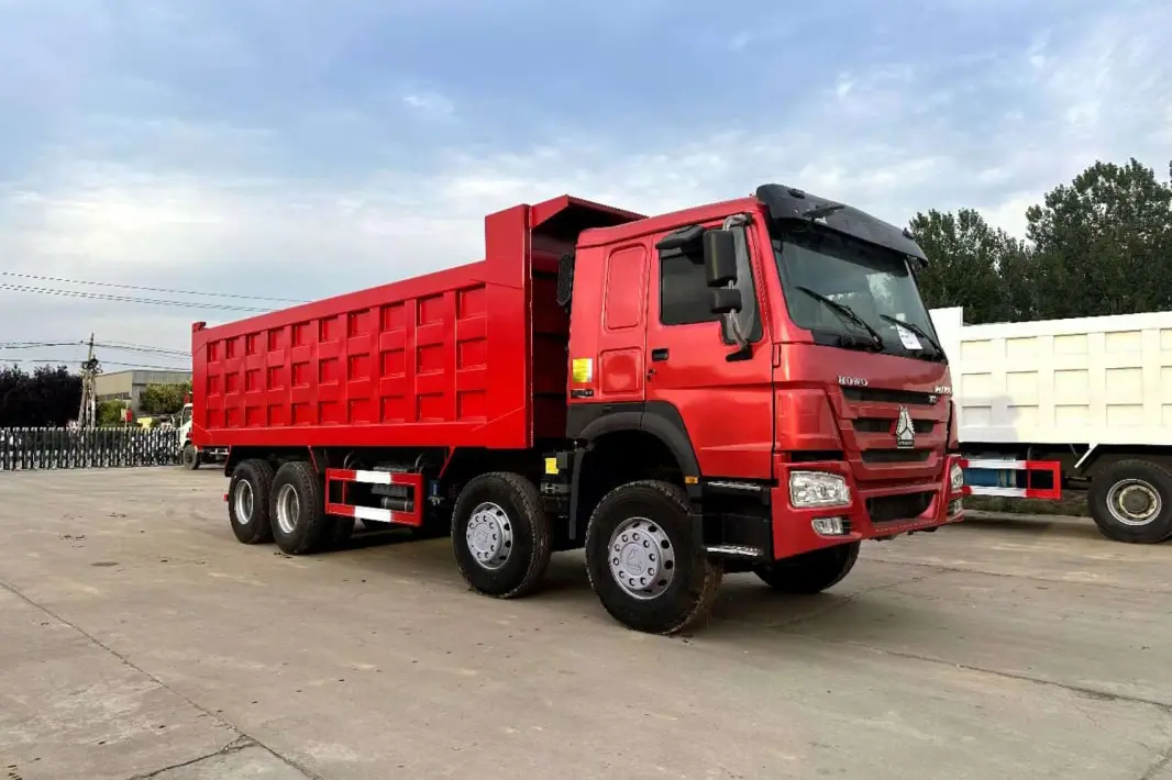 Famous Howo Dump Truck 8*4 371-420hp.12 Wheeler Trcuk Manufacturer, Suppliers