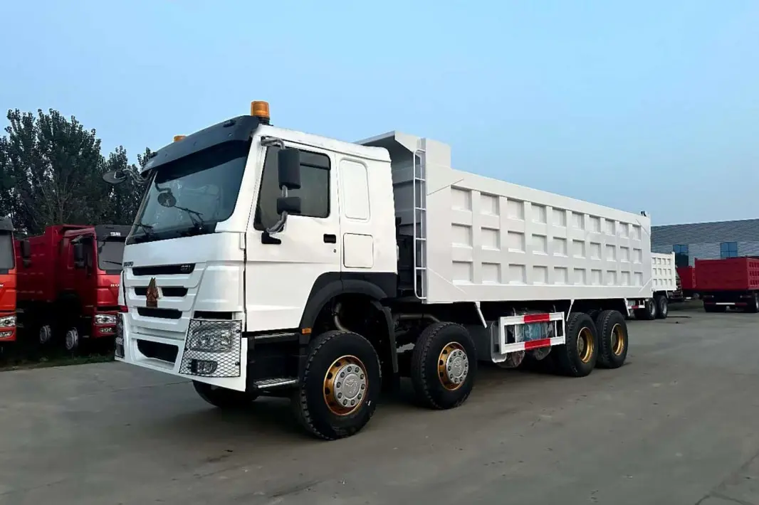 Famous Howo Dump Truck 8*4 371-420hp.12 Wheeler Trcuk Manufacturer, Suppliers
