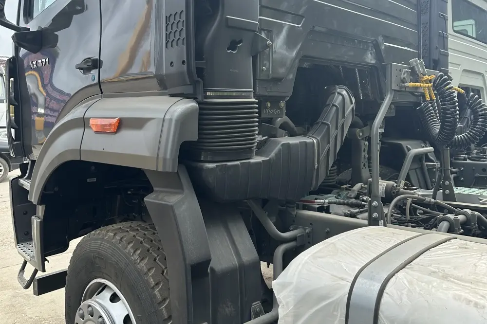 Discount 2019-2024 Sinotruk HOWO Nx 371HP Trailer Head Truck 4X2.6X4 Sino Hohan 400HP 6/10 Wheels 20-60 Tons Sand Tractor Truck Pricelist, Service
