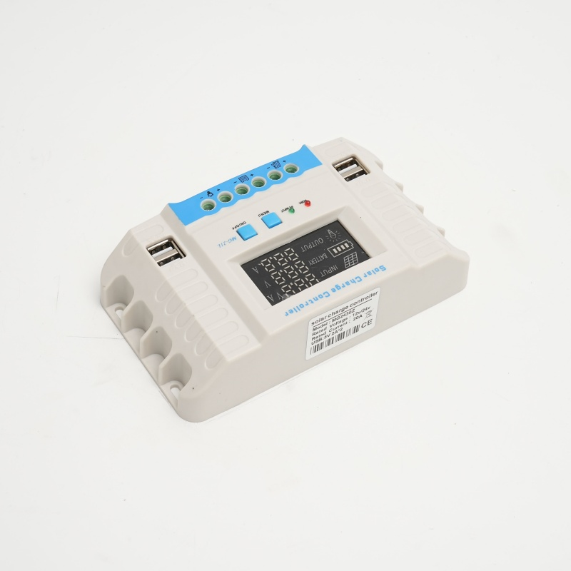 Smart Solar Energy Management System with LCD Monitor