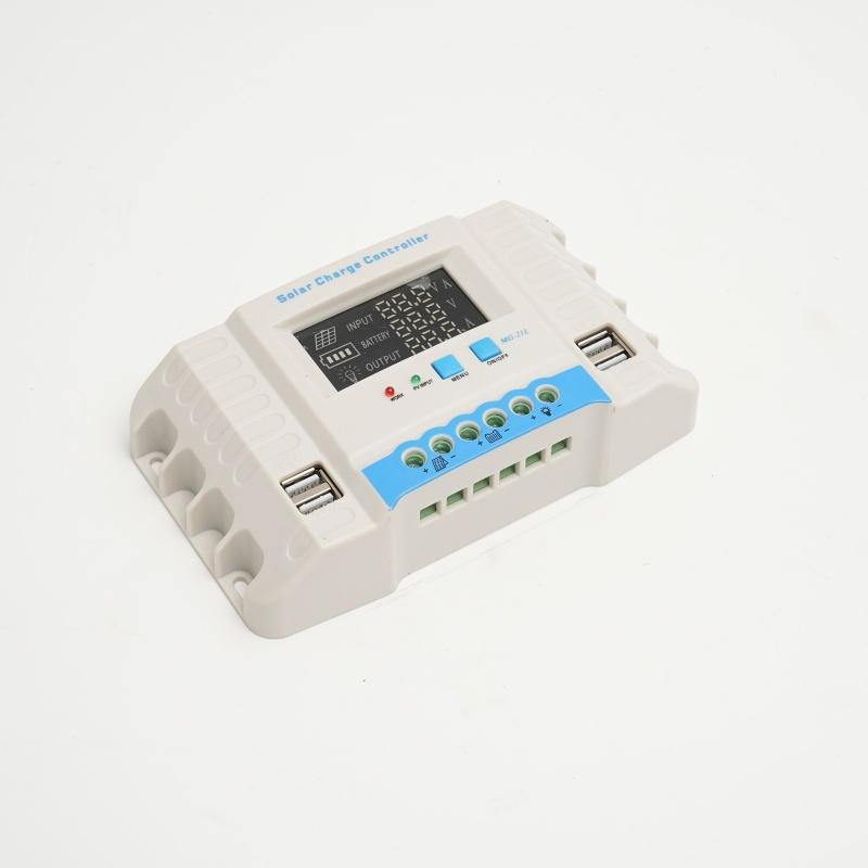Smart Solar Energy Management System with LCD Monitor