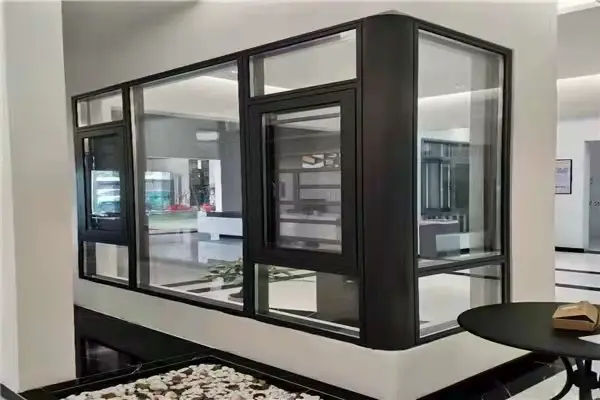 Aluminium Sliding Window Display 3