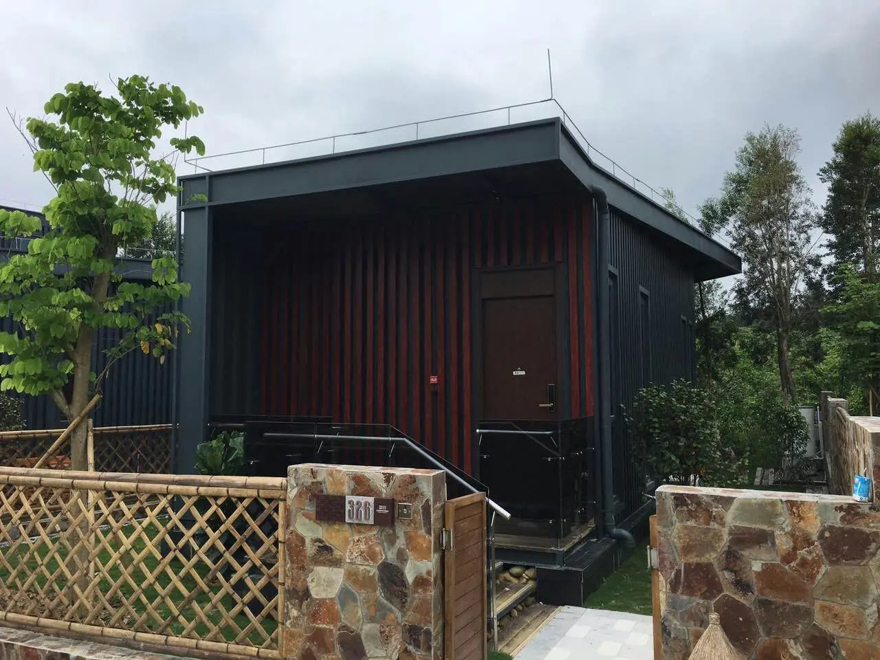 High-Quality Container Hotel Factories, Suppliers