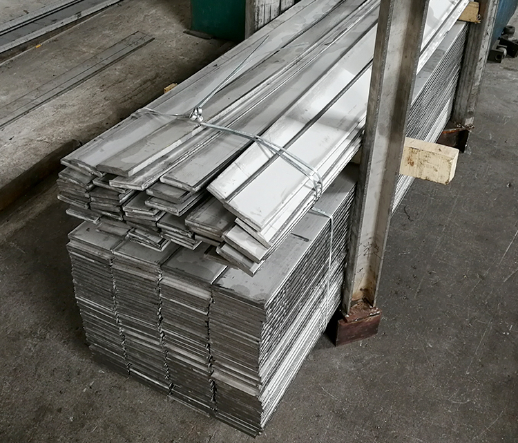 Premium 304 Stainless Steel Flat Bars for Custom Laser Cutting