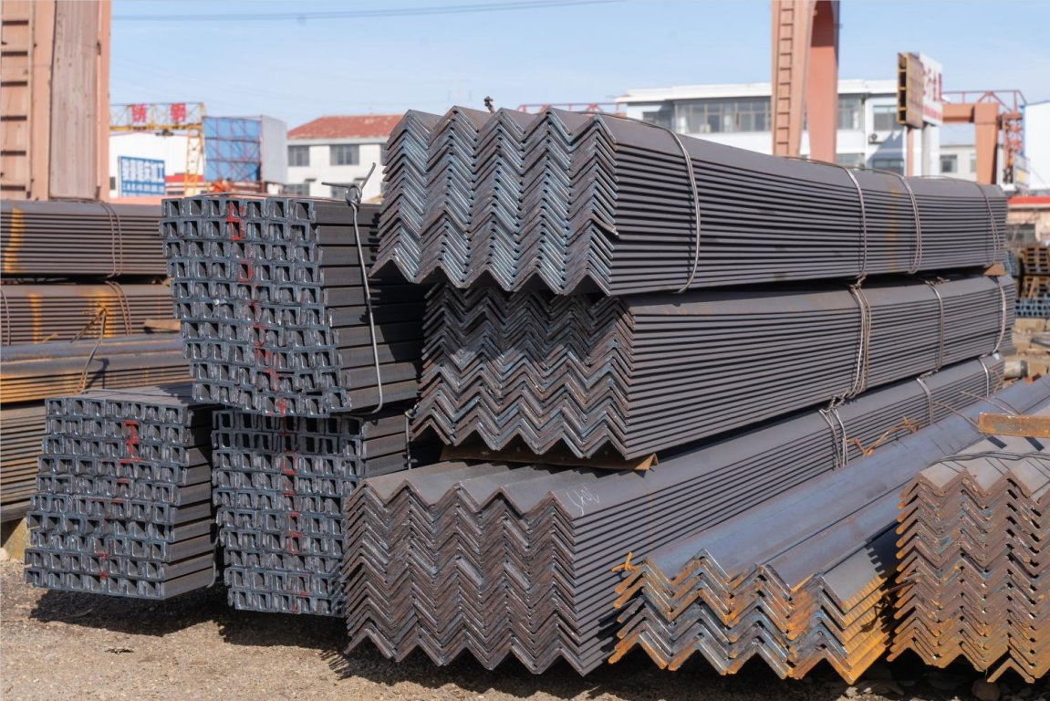 160X160X10mm Q235B Steel Angle Bar Equal Unequal Angle Hot Dipped Galvanized Steel Angle Bars