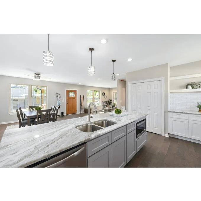 Factory Price 6-Panel Bi-Fold Hollow Core Primed Molded Interior Door