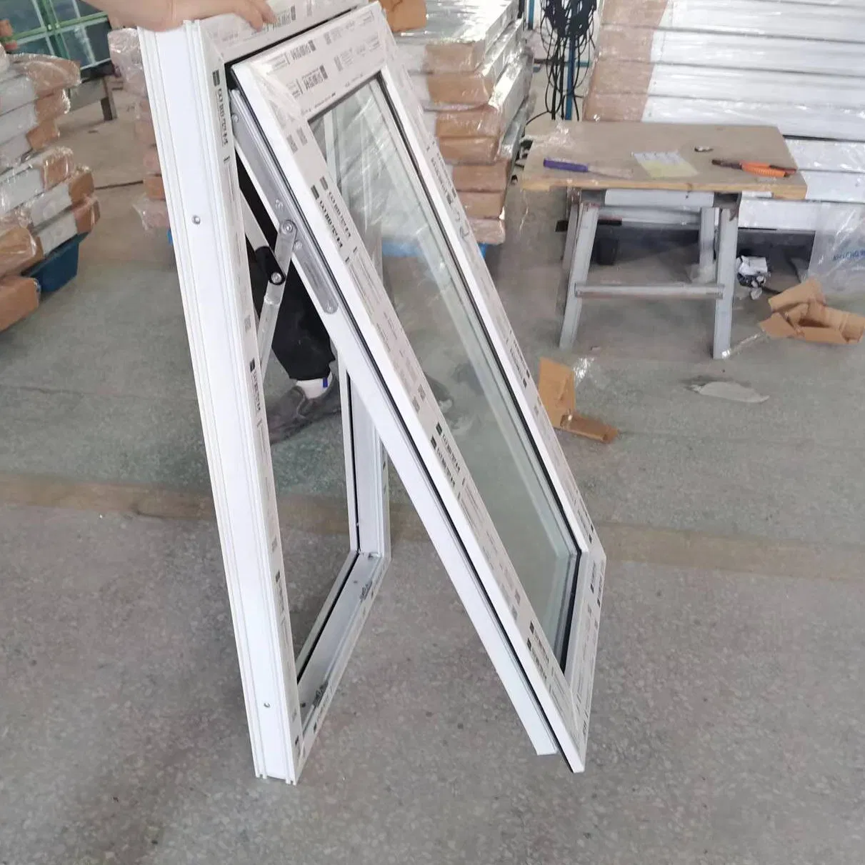 Customized Modern Design Double Glazing UPVC/PVC Awning Transparent Glass Window