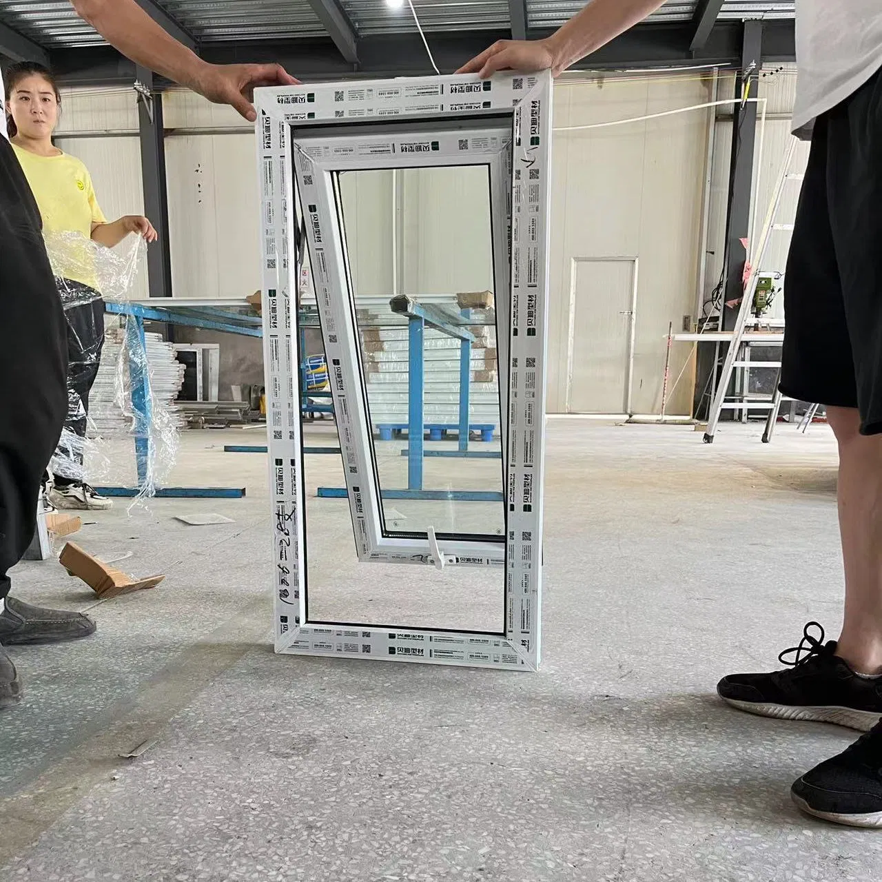 Customized Modern Design Double Glazing UPVC/PVC Awning Transparent Glass Window