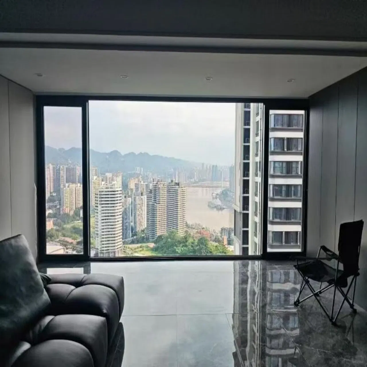 6. Simple Design Aluminum Glass/Aluminum Turn/Fixed/Swing/Sliding Glass Side Pressure/Aluminium Security Window