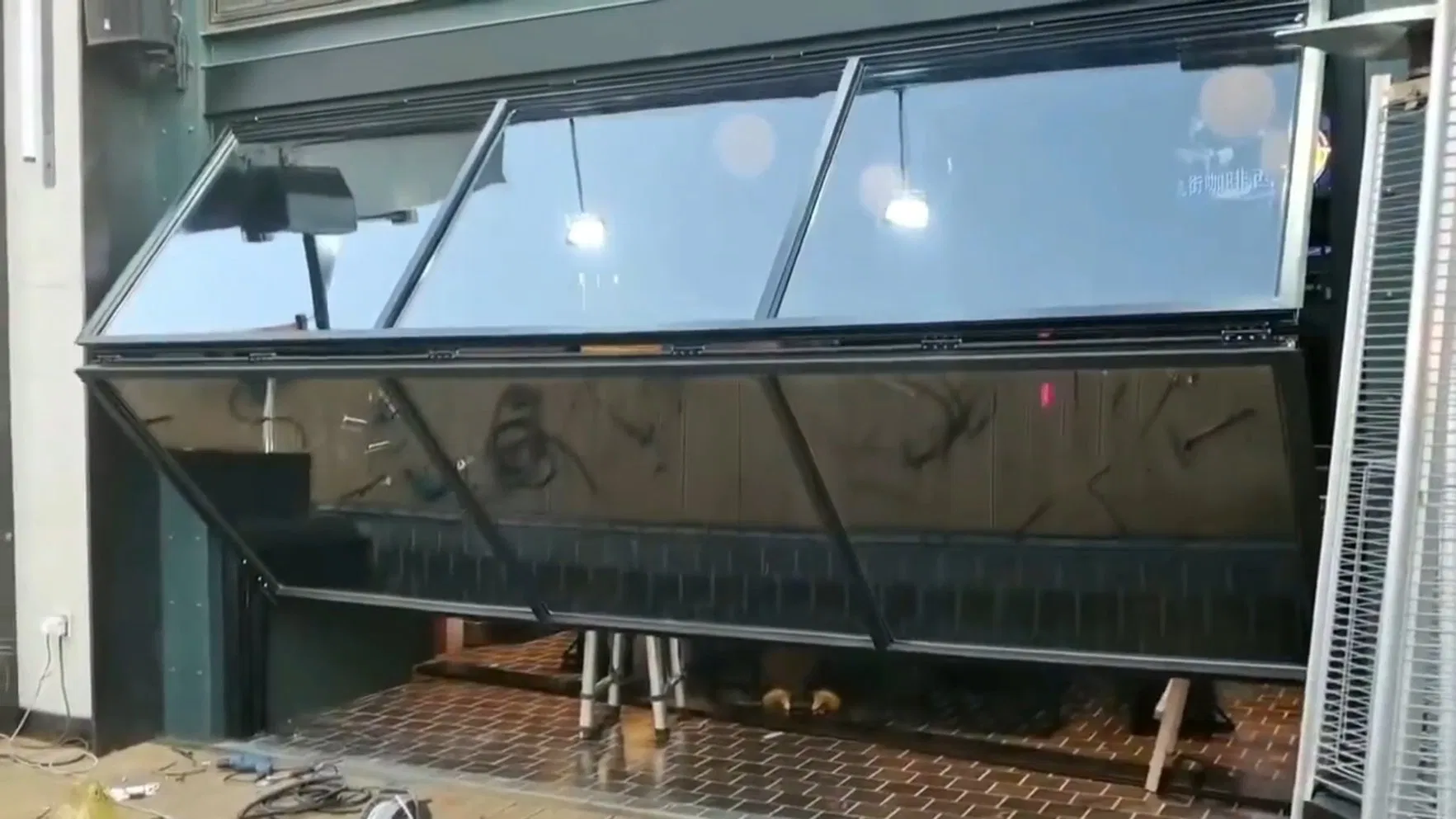 Motorized Aluminum Bi-Fold Door Automatic Operation with Remote Control