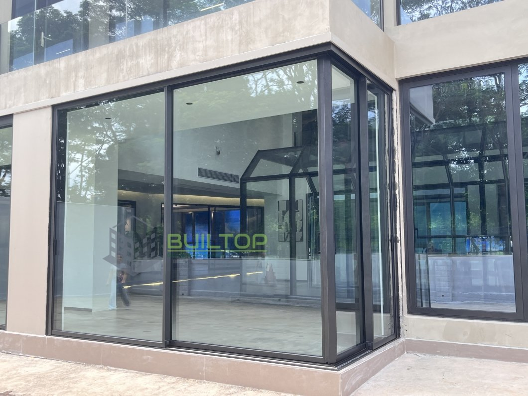 Modern Aluminum Frame Sliding Door with Custom Glass Panels