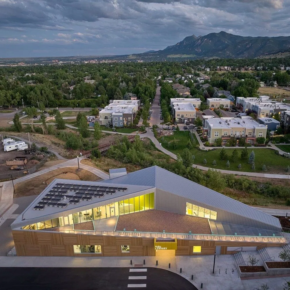 High Impact Double Glazed Philippines Glass Window Tilt and Turn Aluminum Window