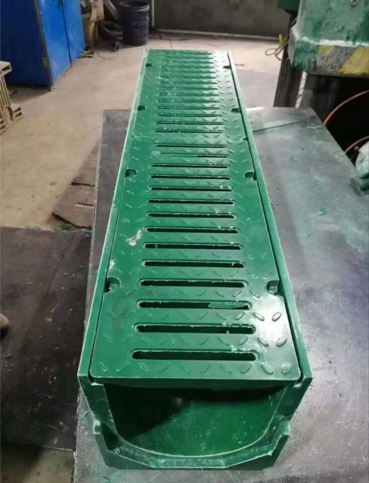 Premium Corrosion-Resistant Fiberglass Drainage Ditches for Efficient Sewage Management