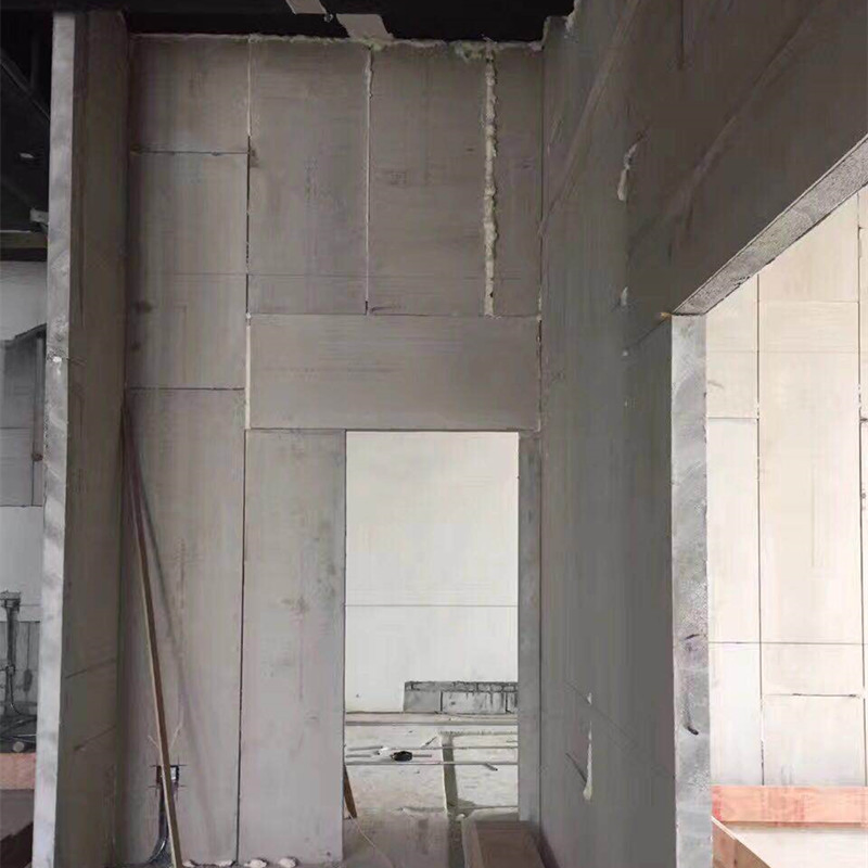 Heat Transfer Anti-Impact Steel Structure Outside Wall System for Warehouse Commercial Building