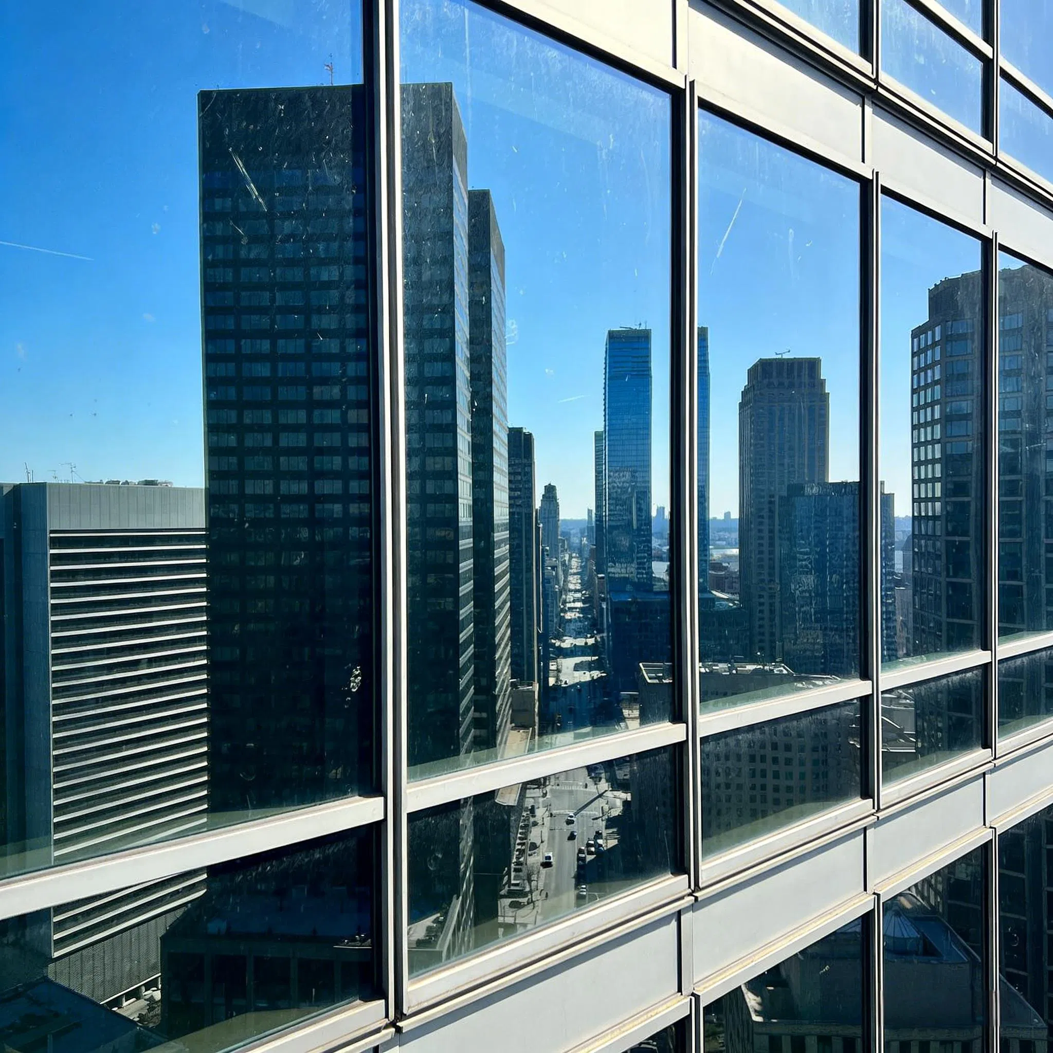 Stylish Aluminum Alloy Glass Curtain Wall - Hidden Frame System