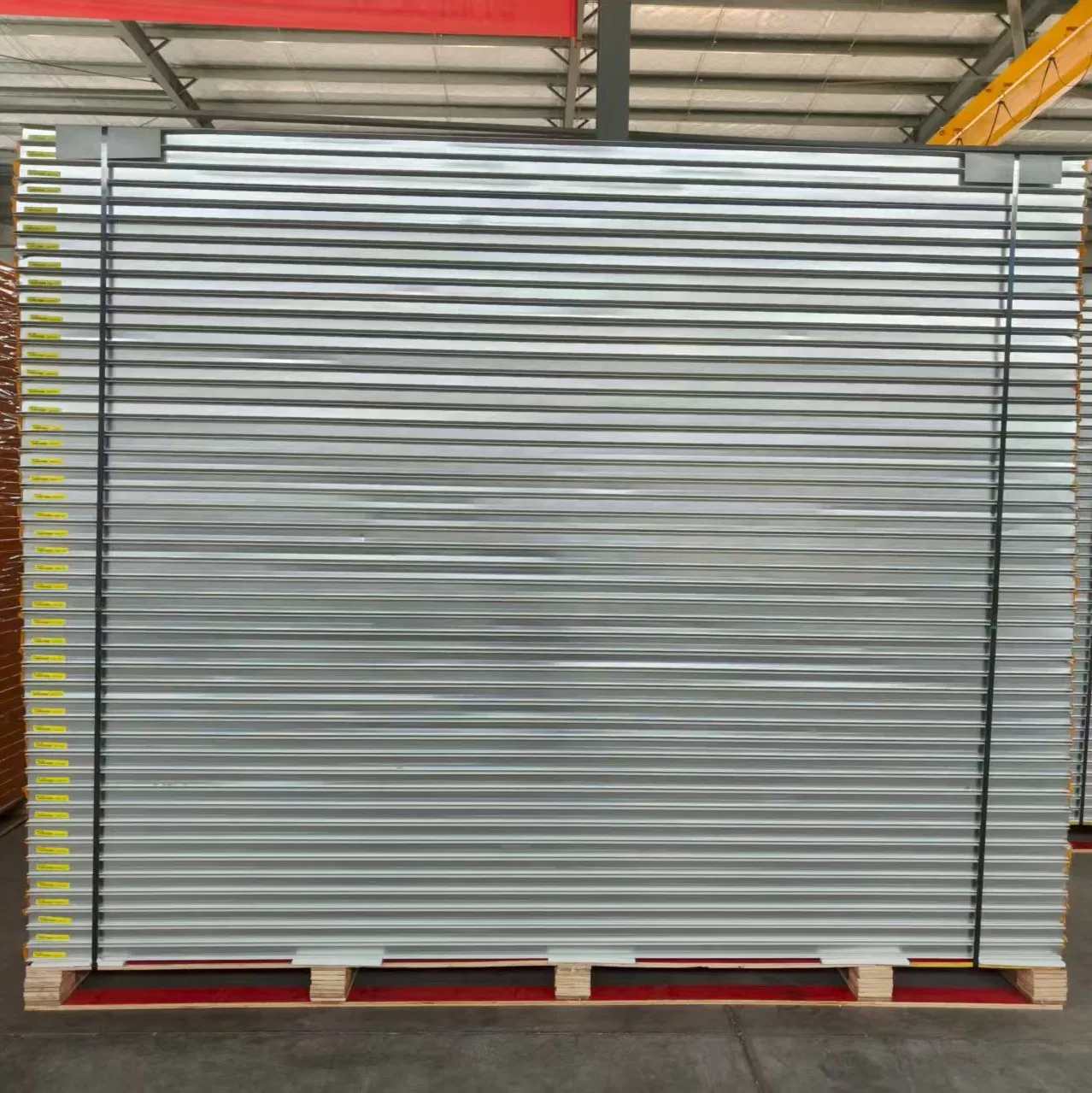 Premium Steel-Clad Cleanroom Wall System for Enhanced Environments