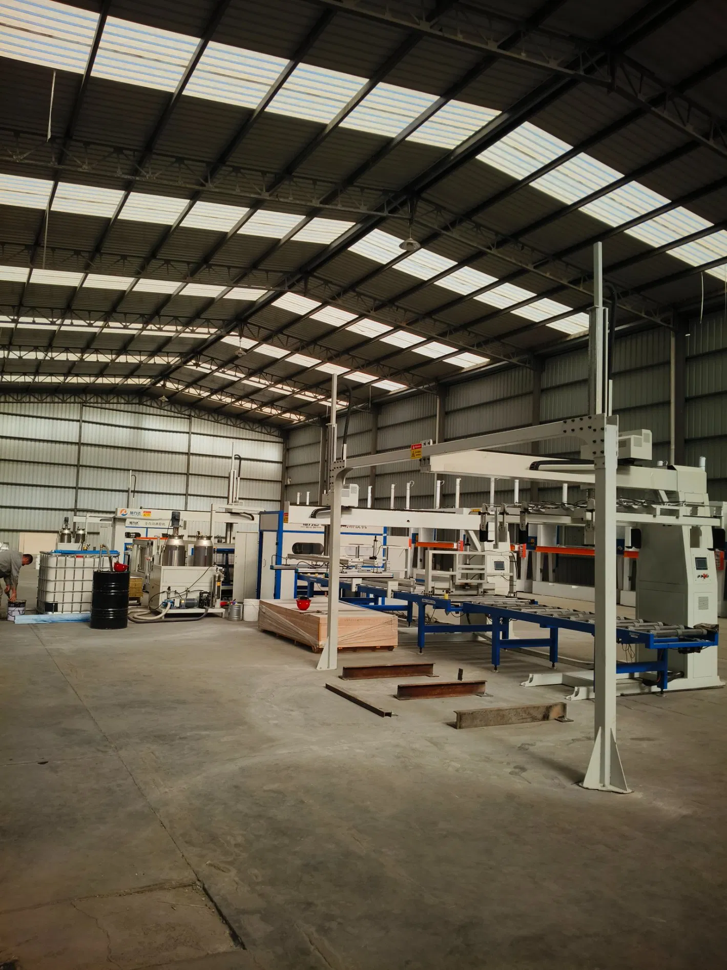 Advanced Model 1325 Glue Spreading Composite Board System