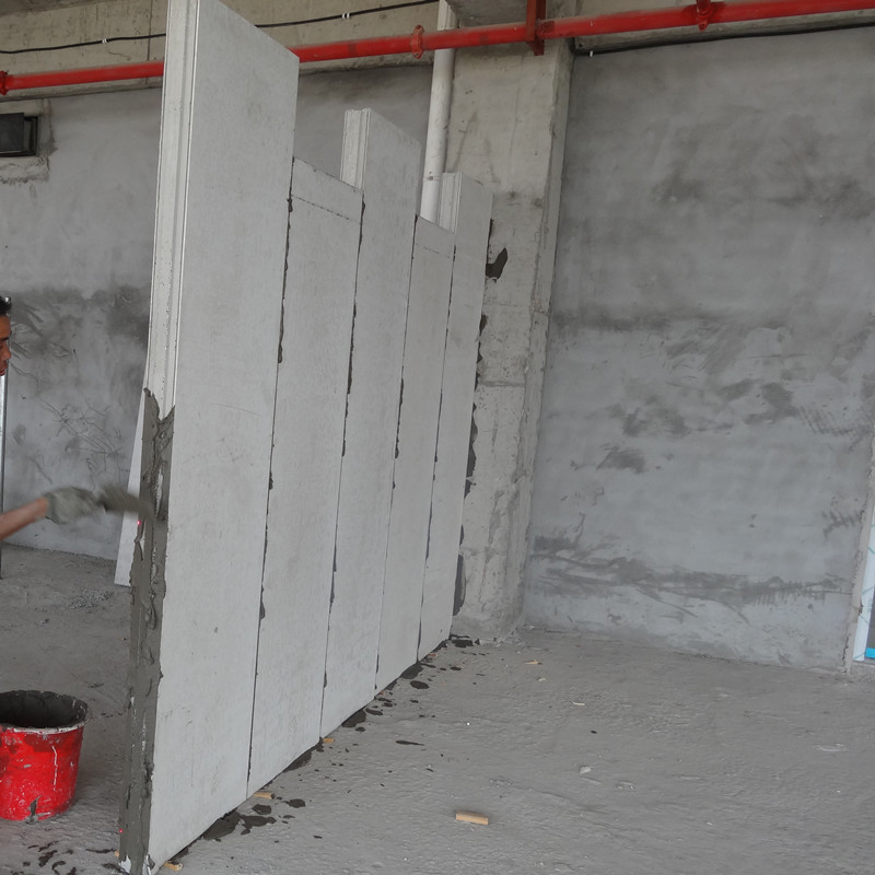 Heat Transfer Anti-Impact Steel Structure Outside Wall System for Warehouse Commercial Building