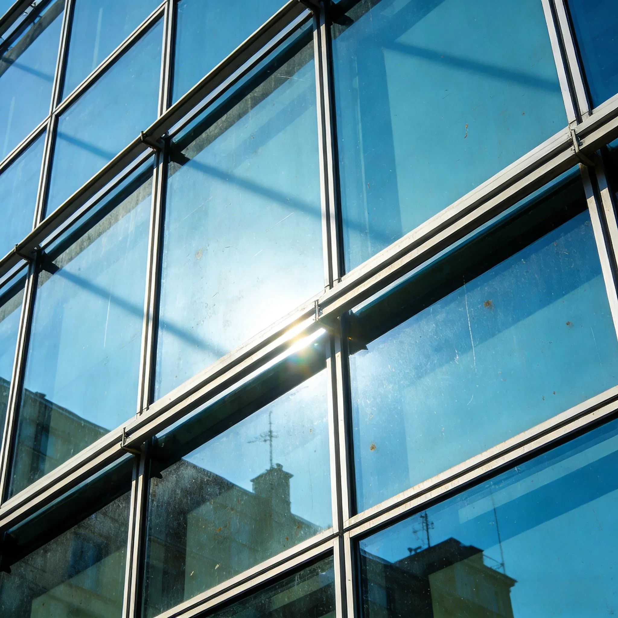 Elegant Glass Curtain Wall System with Exposed Frame and Aluminum Alloy